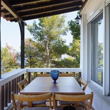 Villa Blu: Beachfront With Amazing View Vourvourou